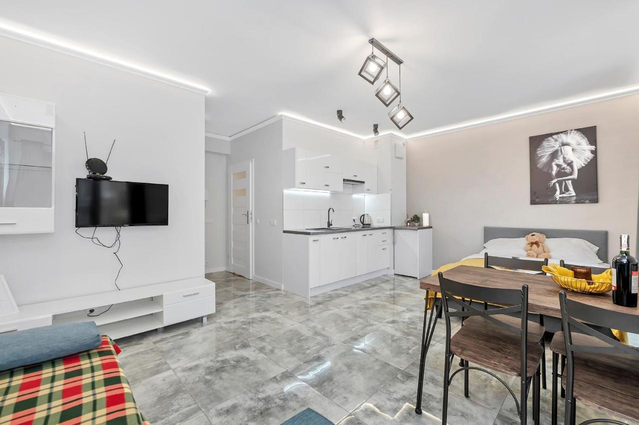 Apartamento Lumina Apart Near Moniuszko Park Lodz Exterior foto
